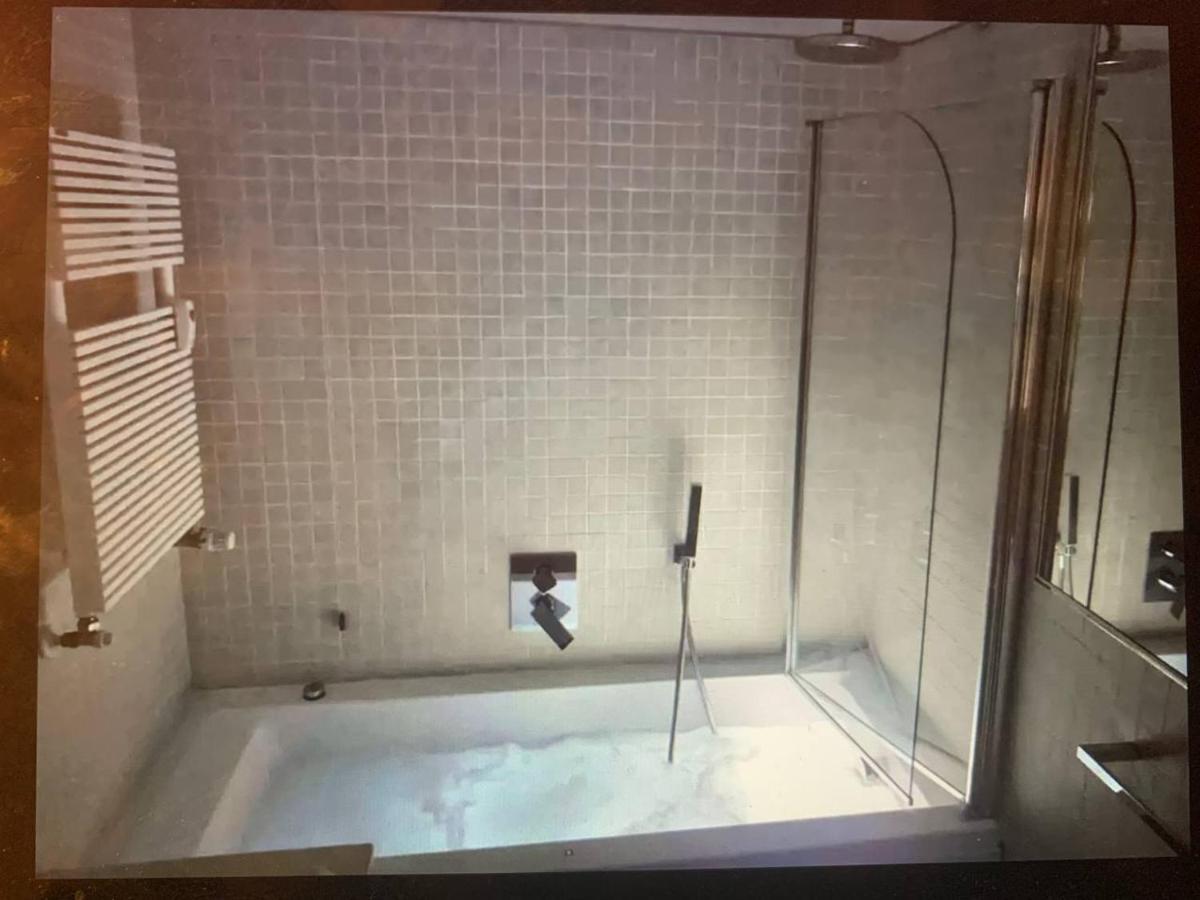 S.Ambrogio/Duomo •Jacuzzi • Luxury •Design Διαμέρισμα Μιλάνο Εξωτερικό φωτογραφία