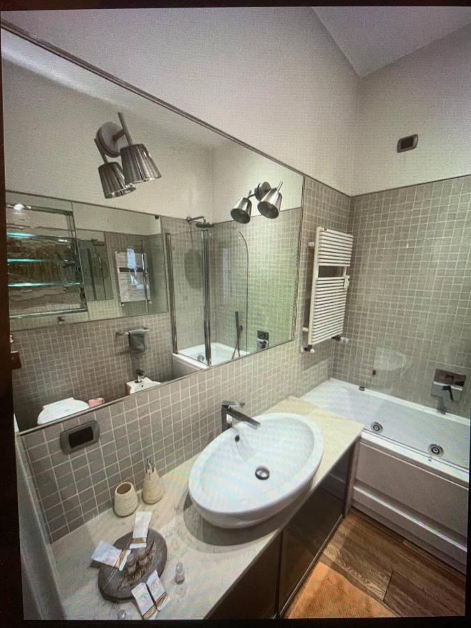 S.Ambrogio/Duomo •Jacuzzi • Luxury •Design Διαμέρισμα Μιλάνο Εξωτερικό φωτογραφία